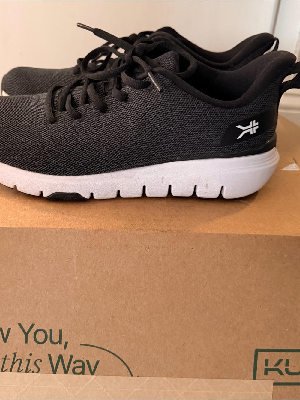KURU FLEX via size 9.5 medium